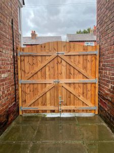swan neck gates​